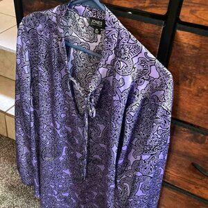 Jones New York Woman TOP Black Print on Purple Size 2X 100% Polyester